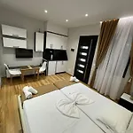 Luxury Ergen Apartament Wlora