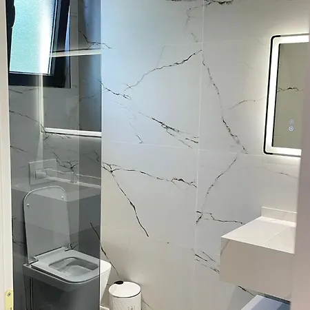 アパート Luxury Ergen Vlorë