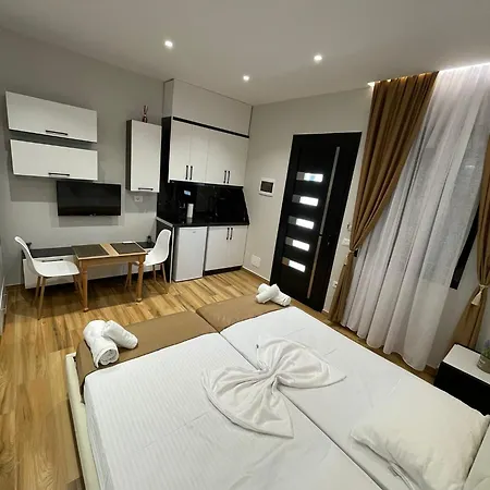 Luxury Ergen アパート Vlorë